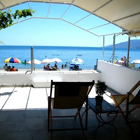 On The Beach! Apartamento Parálion Ástros